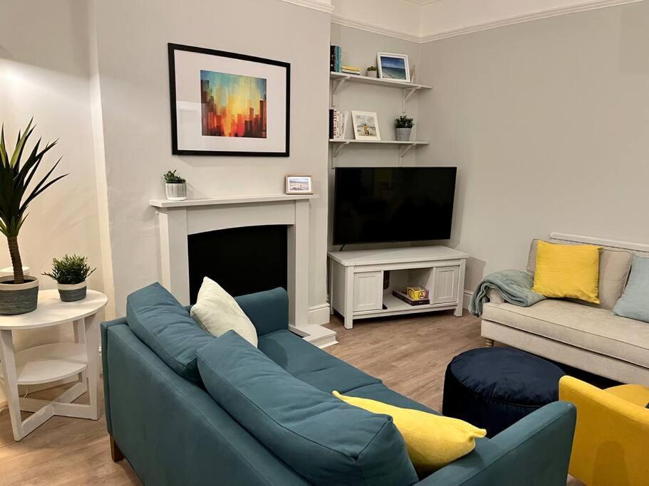 Beach Home With Garden, Close To New Forest Bournemouth Bagian luar foto