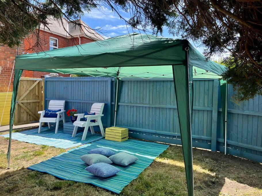 Beach Home With Garden, Close To New Forest Bournemouth Bagian luar foto